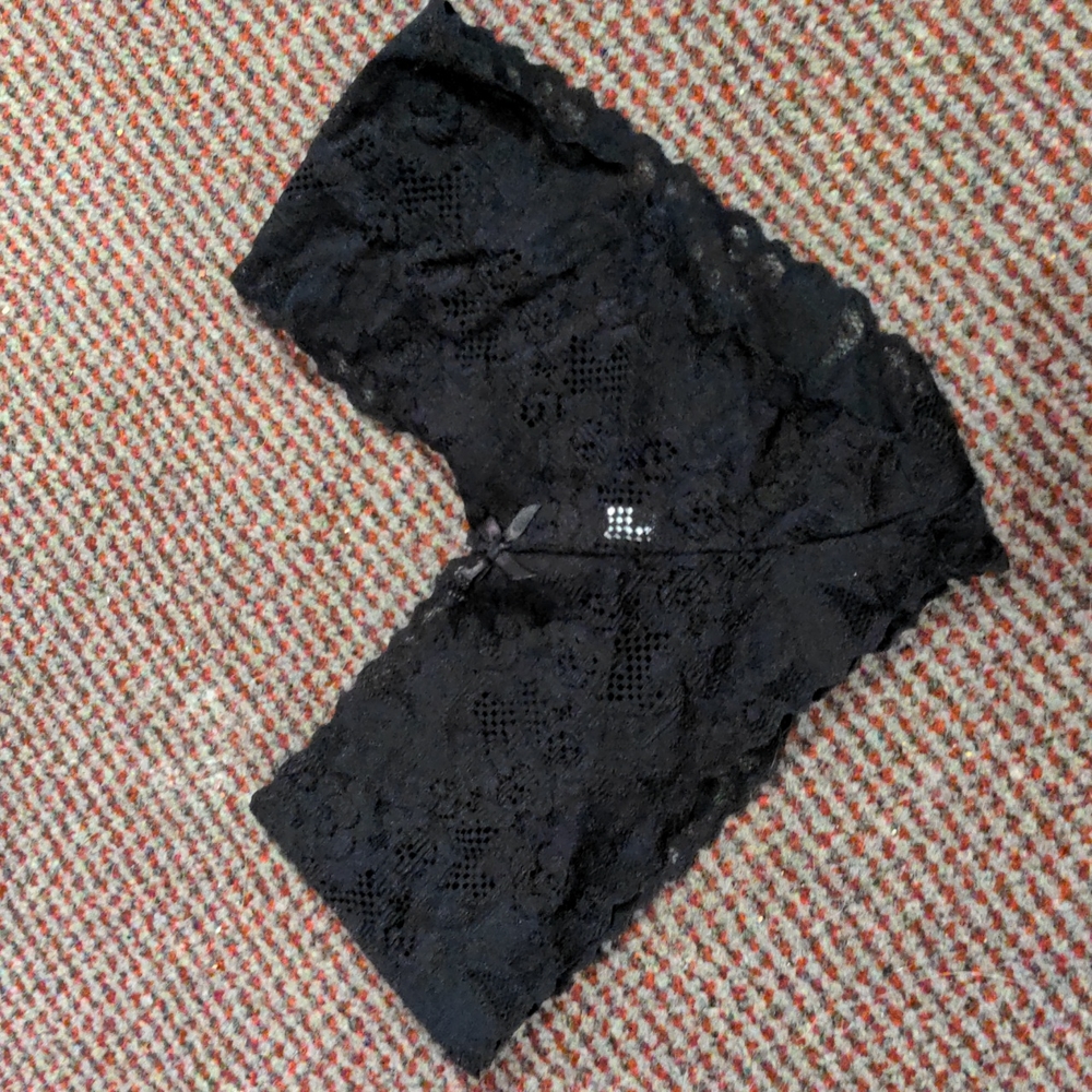 2x pairs of panties